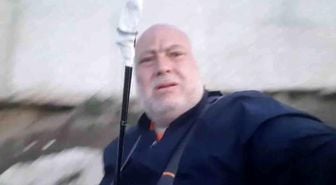 Meriç Nehri'nde yakaladığı 30 kiloluk yayın balığını nehirde oltası ile gezdirdi
