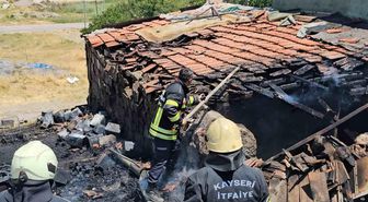 Müstakil evin kömürlüğünde çıkan yangın büyümeden söndürüldü