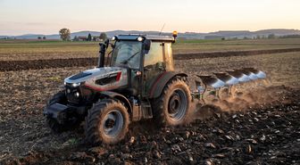TÜMOSAN, Tractor of the Year 2027 finaline yükseldi