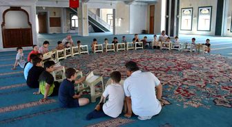 Bilecik'te camiler yaz Kur'an kurslarıyla şenlendi