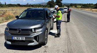 Çanakkale'deki denetimlerinde 17 araç trafikten men edildi