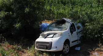 Düğün dönüşü kaza: 3 ölü, 1 yaralı