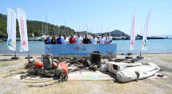 Göcek Halk Plajı'nda deniz dibi temizliği tamamlandı