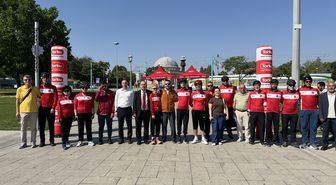 Vatan Engel Tanımaz: Görme Engelli Bisikletçiler Ankara'ya Pedal Çeviriyor