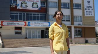 LGS'de 500 tam puan alan Aydınlı Sena, savcı olmayı hedefliyor
