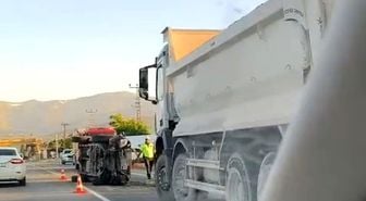 Muş'ta İl Özel İdaresi'ne ait araç takla attı: 1 yaralı