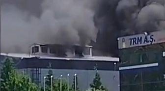 Sakarya'da Geri Dönüşüm Fabrikasında Yangın Çıktı