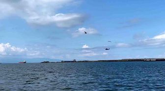 Savaş helikopterlerinin eğitim uçuşu Ereğli'de heyecan yaşattı