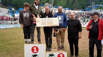 Artvin'de '45. Kafkasör Kültür, Turizm ve Sanat Festivali' boğa güreşleriyle sürdü
