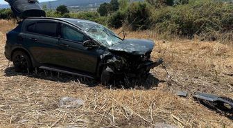 Çan'da otomobil tarlaya uçtu: 2 yaralı