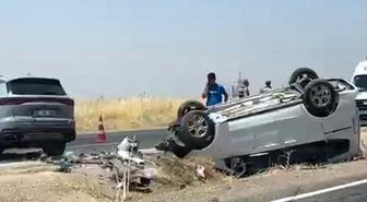 Diyarbakır'da iki otomobil çarpıştı: 9 yaralı