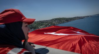 15 Temmuz'un 10. yılında köprülere dev Türk bayrağı