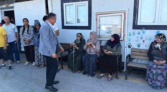 Kaymakam Akdaş, konteyner kentte yaşayan vatandaşlarla bir araya geldi