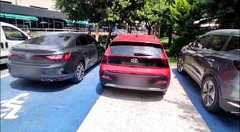 Mersin'de engelli rampası ve kaldırımı işgal eden 184 araca ceza
