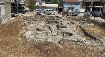 İznik'te Roma Hamamı Kalıntıları Çöplüğe Döndü