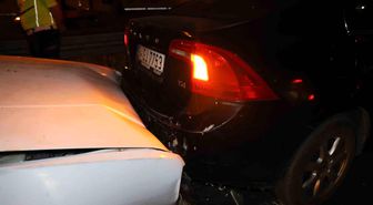 Trafikte selektörlü tartışma kazayla bitti: 2 yaralı