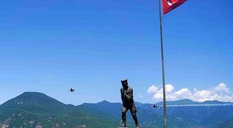 Türk Yıldızları Artvin semalarında prova uçuşuyla nefes kesti