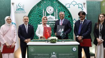 AİLE ve Sosyal Hizmetler Bakanı Mahinur Özdemir Göktaş, Pakistan Federal İnsan Hakları Bakanı ile görüştü