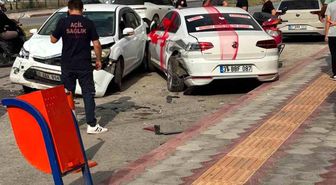 Gelin arabası otomobille çarpıştı: 1 yaralı