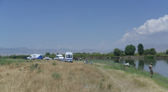 Muş'ta nehre düşen çocuğu arama çalışmaları sürüyor