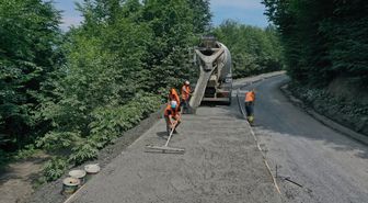 Ordu'da iki ilçeyi bağlayan güzergahta beton yol çalışması başladı