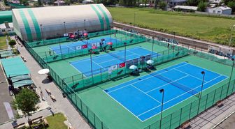Tenis tutkunları her yıl kayısı hasadında yurdun en doğusunda buluşuyor