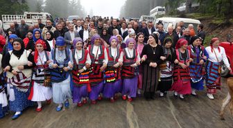 Trabzon'da Asırlık Yayla Göçü Geleneği Şenlikle Yaşatıldı