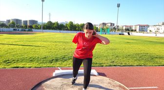 Üç dalda Türkiye birincisi olan depremzede Meryem'in hedefi olimpiyatlara katılmak
