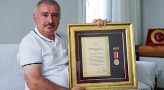 FETÖ'nün darbe girişiminde Sakarya Valiliği'ni işgal girişimine karşı direnen gazi Orhan Kemal Temel o anları anlattı