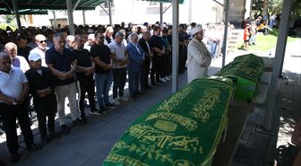 Afyonkarahisar'daki trafik kazasında ölen anne ve bebeği Kayseri'de toprağa verildi