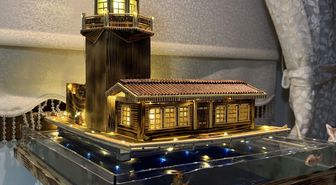 Atık ahşap malzemeleri minyatür eserlere dönüştürüyor