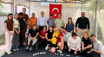 Bocce sahasında kuşaklar buluştu
