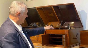 Koleksiyoner Raif Kara, 165 gramofon ve 20 bin plaklık arşivini Ankara'da müzeye dönüştürmek istiyor