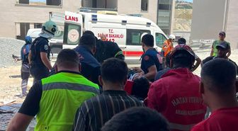 İnşaat halindeki binada asansör boşluğuna düşen işçi yaralandı