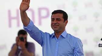 Kılıçdaroğlu'nu reddeden Demirtaş, Saadet Partisi liderine 'evet' dedi