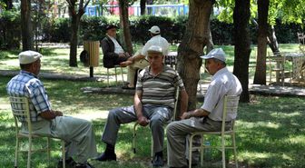 Uzmanlardan aşırı sıcak uyarısı: Susuzluk hissi olmasa bile günde en az 2-2,5 litre sıvı tüketin
