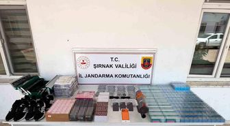 Şırnak'ta kaçakçılık operasyonu: Silah, sigara ve milyonluk kaçak ürün ele geçirildi