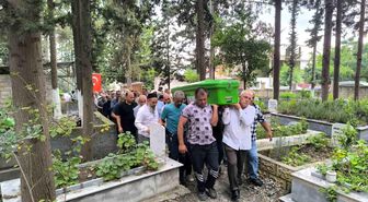 Üzerine benzin dökerek kendini yakan zihinsel engelli şahıs, 9 gün sonra yaşam mücadelesini kaybetti