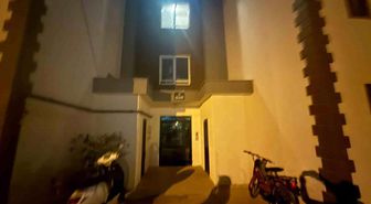 Ayakkabı dükkanından seçer gibi seçti: Apartmandaki seçici hırsız kameraya yansıdı