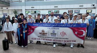 Erzurum'da 33 hafız umre ile ödüllendirildi