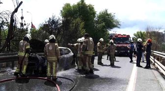 Bayrampaşa'da alev topuna dönen otomobil hurda yığınına döndü
