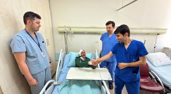 Hakkari'de 72 yaşındaki hasta, beyin damar baloncuğu ameliyatıyla sağlığına kavuştu