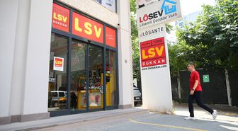 Kanseri 3 kez yendi, şimdi hastalara umut olmak için mücadele ediyor