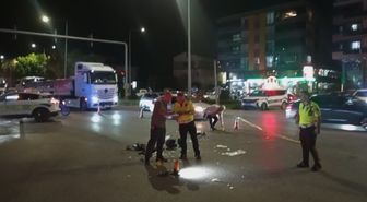 Çarşamba'da motosiklet hafif ticari araca arkadan çarptı: 2'si ağır 5 yaralı