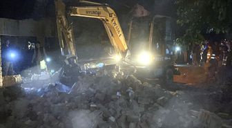 Pakistan'da Şiddetli Yağışlar Nedeniyle Ev Çöktü: En Az 9 Ölü, 14 Yaralı