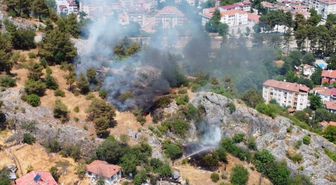 Sinop'ta Boyabat Kalesi eteklerinde çıkan örtü yangını söndürüldü
