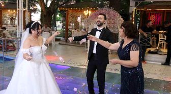 Tayvanlı eşi ile İrlanda'da başlayan aşkı Eskişehir'de çiftetelli oynadıkları düğünle taçlandı