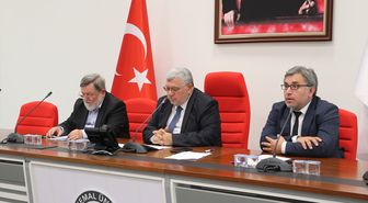 Tekirdağ'da '15 Temmuz: Milletin Zaferi, Anlam ve Mahiyeti Paneli' düzenlendi