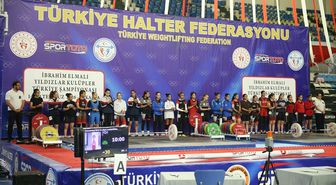 Yıldızlar Kulüpler Türkiye Halter Şampiyonası Sakarya'da başladı