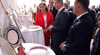 Erzurum'da şehit yakını kadınların 200 sanat eseri sergilendi